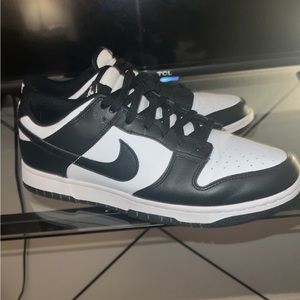 Nike panda dunk lows